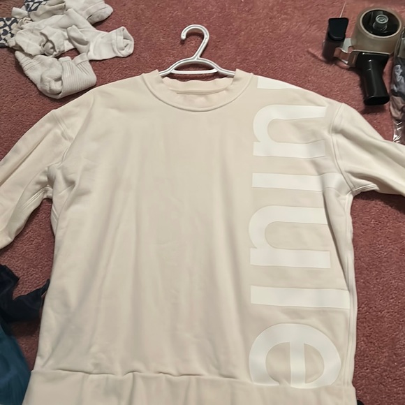 brand new lululemon crew neck - Picture 1 of 2